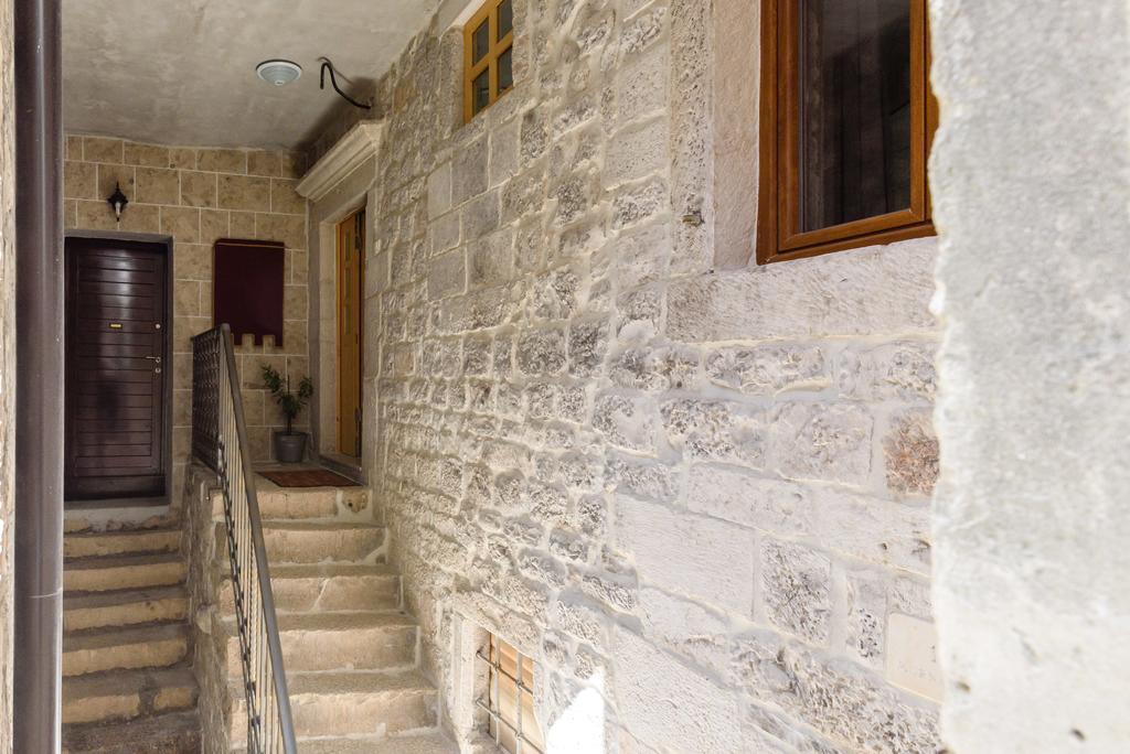 Villa Kudelik - Stone Story Трогир Екстериор снимка